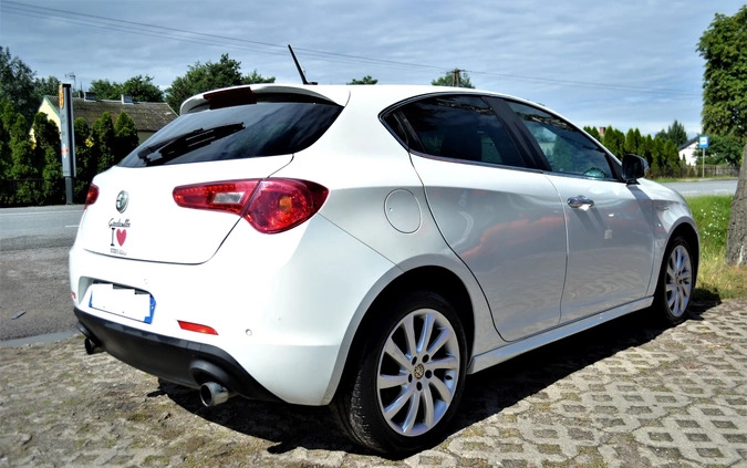 Alfa Romeo Giulietta cena 23900 przebieg: 242000, rok produkcji 2012 z Wolsztyn małe 106